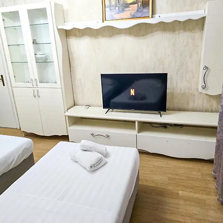 Lägenhet Blloku 2br Tirana